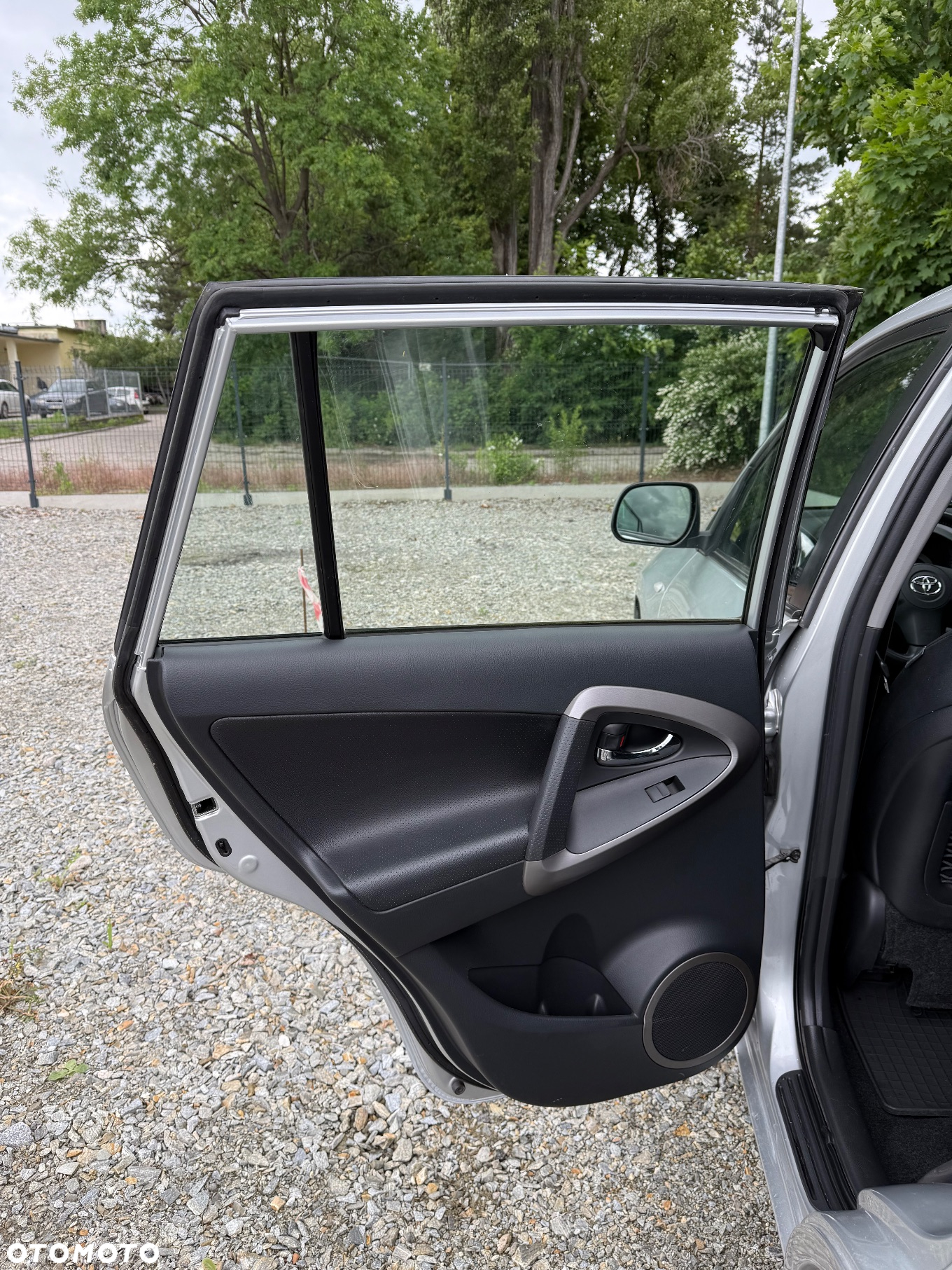 Toyota RAV4 2.0 4x4 Automatik Executive - 14
