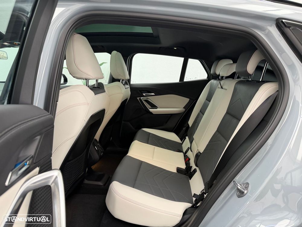BMW iX2 xDrive30 Pack Desportivo M Pro - 25