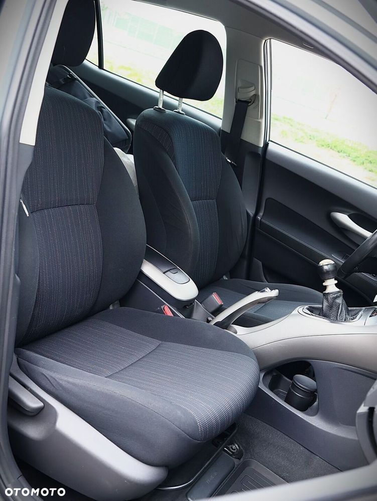 Toyota Auris 1.33 VVT-i Premium - 15