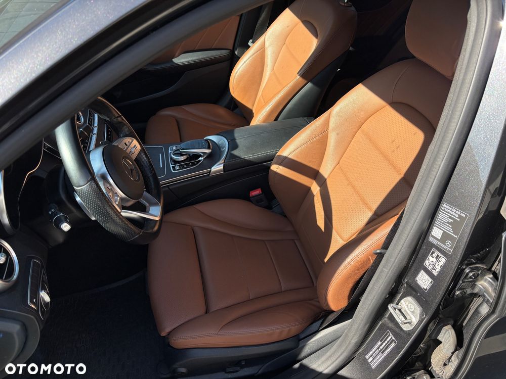 Mercedes-Benz Klasa C 300 d 4MATIC 9G-TRONIC - 14