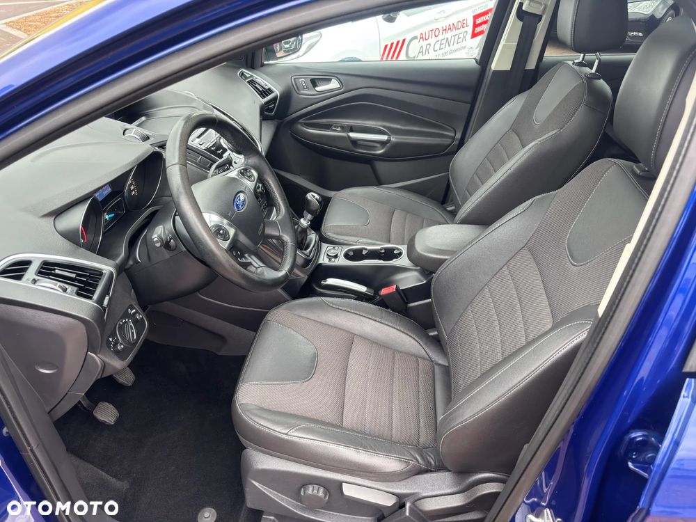 Ford Kuga 2.0 TDCi 4x4 Titanium - 11