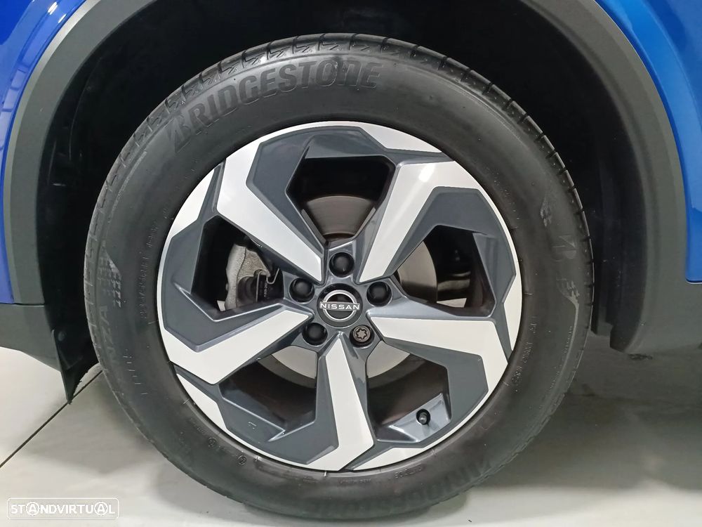 Nissan Qashqai 1.3 DIG-T N-Connecta LED+SKY Xtronic - 11
