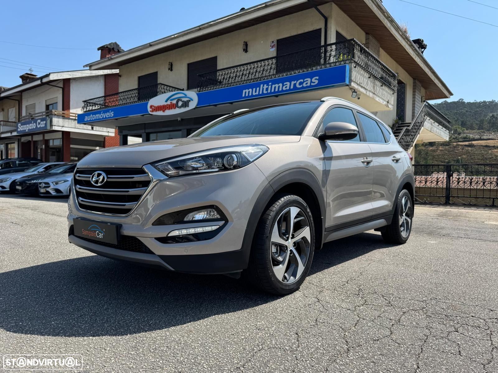 Hyundai Tucson 1.7 CRDi Creative Plus - 1