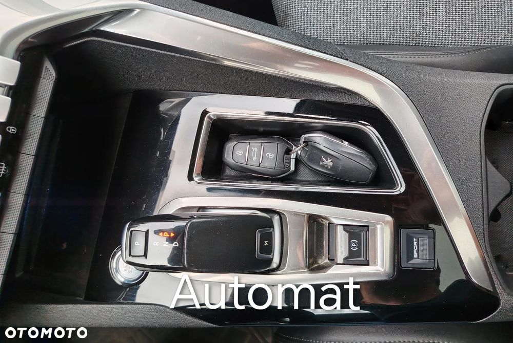 Peugeot 3008 1.2 PureTech GT Pack S&S EAT8 - 20
