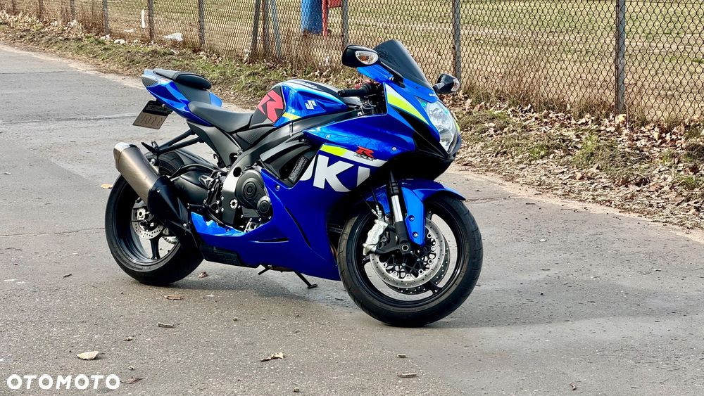 Suzuki GSX-R - 1