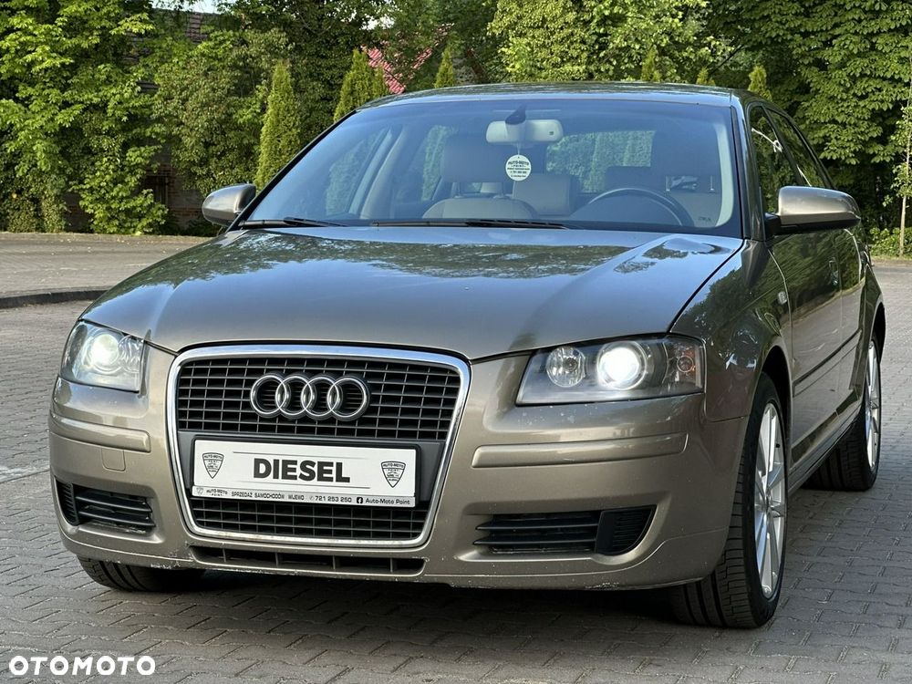 Audi A3 Sportback - 1