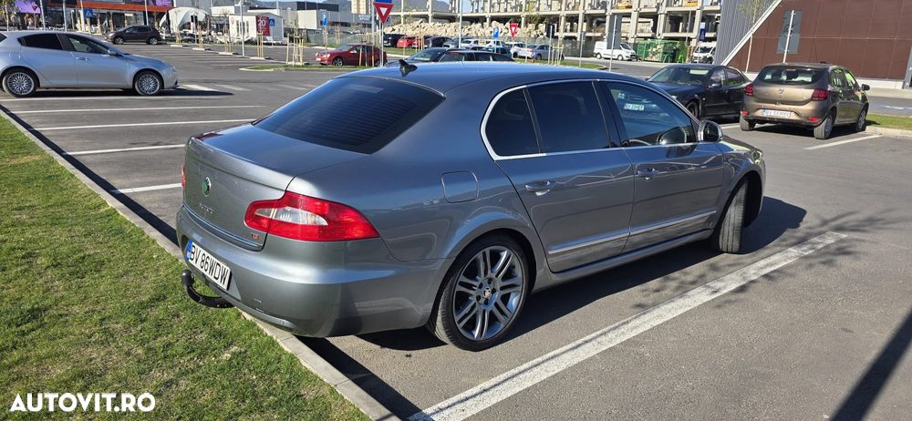 Skoda Superb 2.0 TDI DSG Ambition - 9