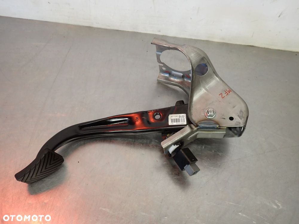 PEDAŁ HAMULCA HYUNDAI I30 III  32800-G4100 - 4
