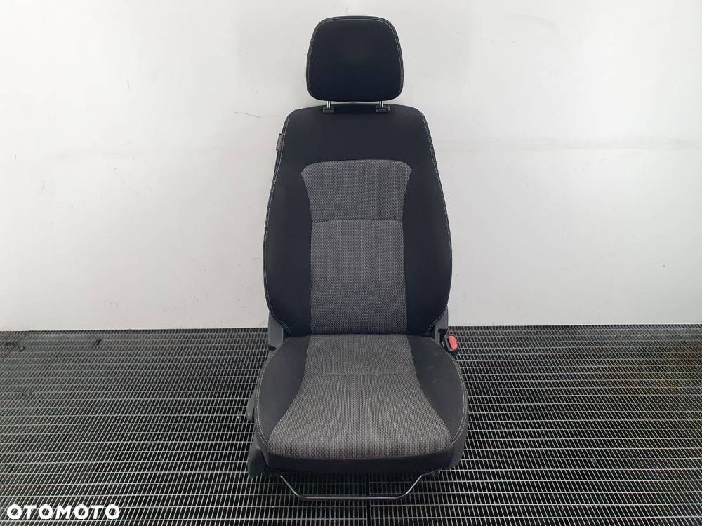 FOTEL PRAWY PASAŻERA SUZUKI SX4 S-CROSS JY EUROPA - 1