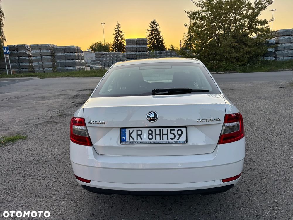 Skoda Octavia 1.6 TDI Style - 6
