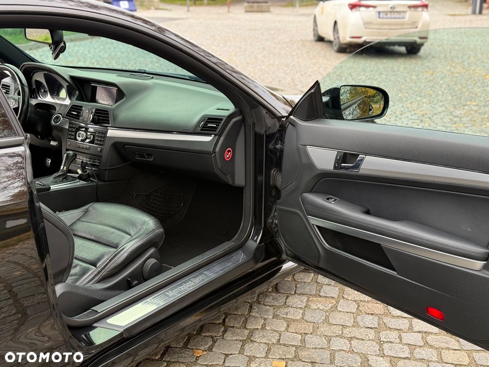 Mercedes-Benz Klasa E 350 CGI BlueEffICIENCY - 14