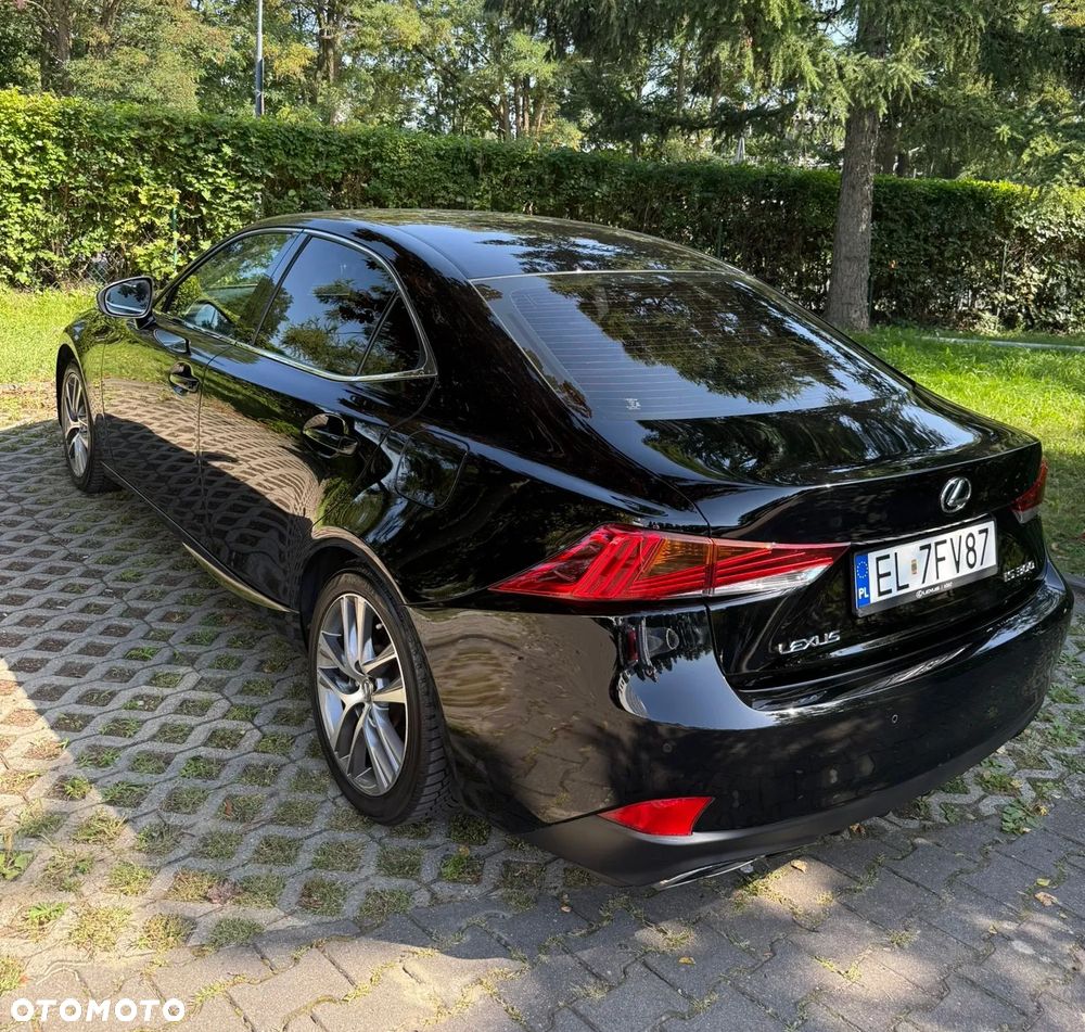 Lexus IS 200t / 300 Elegance - 4