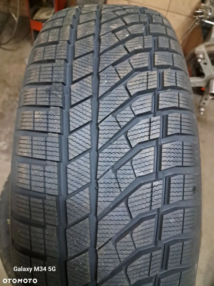 Opony zimowe 235/55r19 Falken 2022r - 4