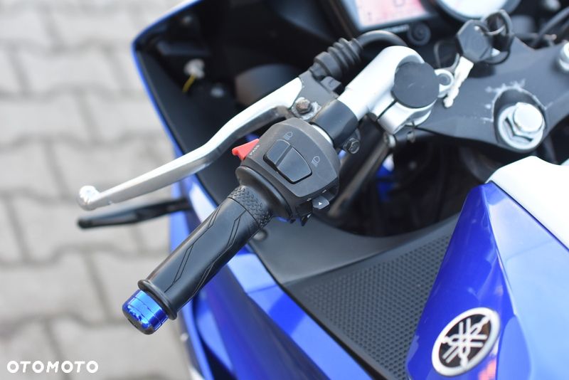 Yamaha YZF - 27