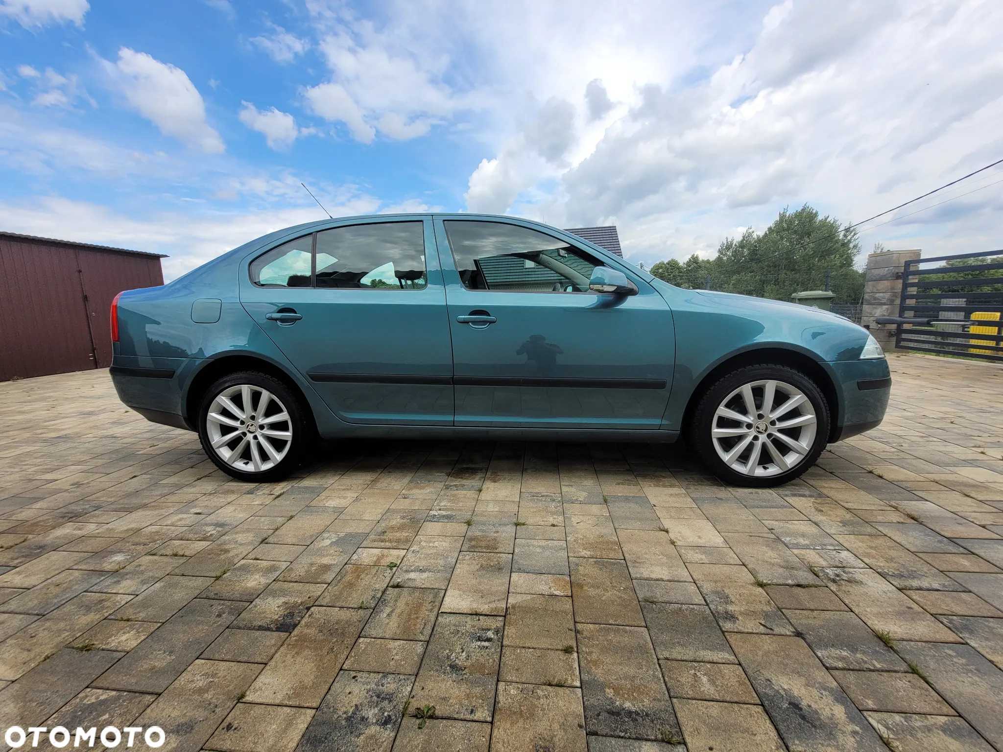 Skoda Octavia 1.6 Ambiente - 10