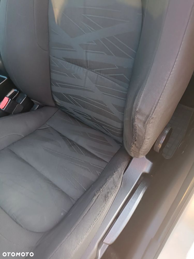 Kia Ceed 1.6 CRDi L - 13
