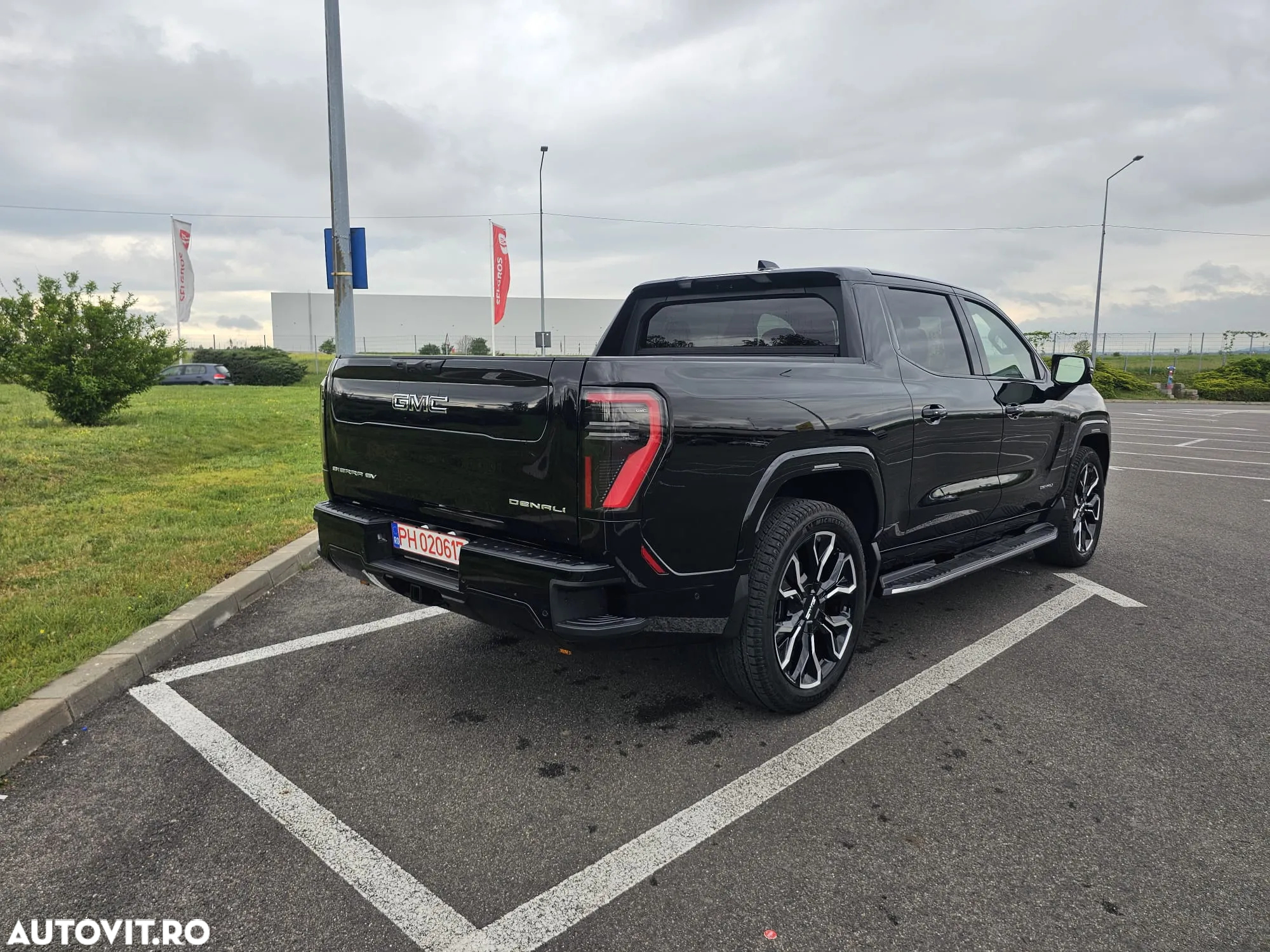 GMC Sierra - 2