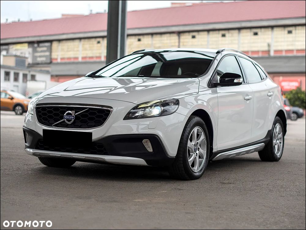 Volvo V40 Cross Country - 6