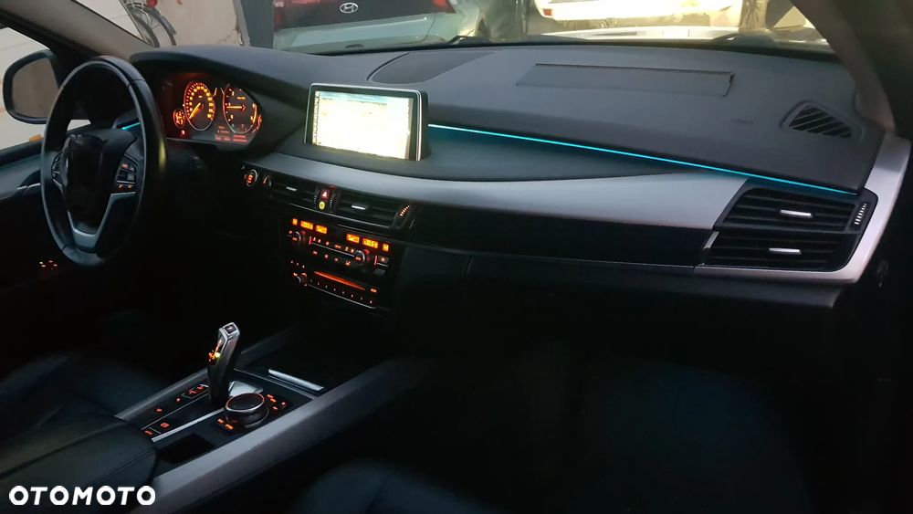 BMW X5 xDrive25d - 22