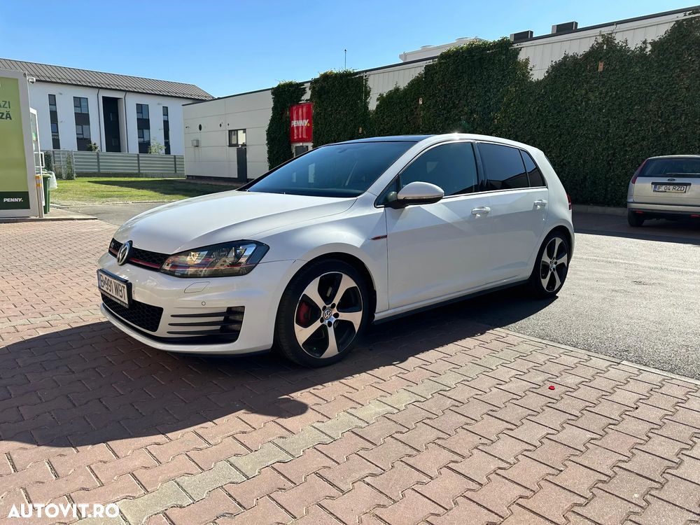 Volkswagen Golf 2.0 TSI BMT DSG GTI - 17