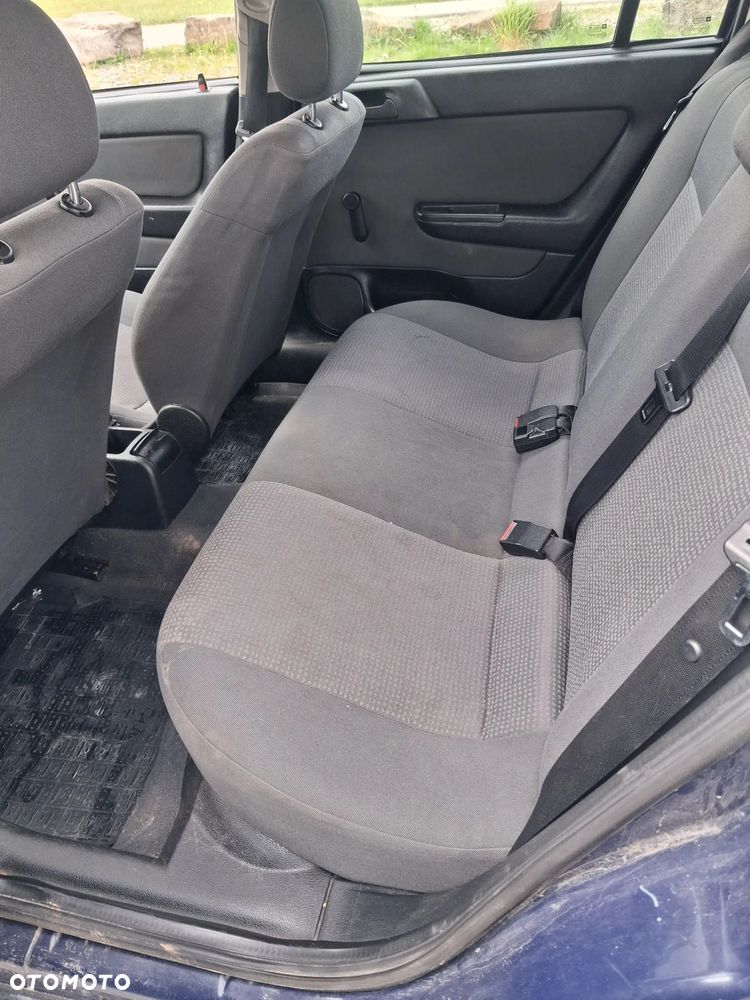 Opel Astra - 4