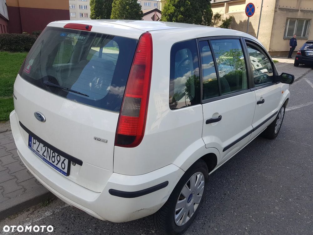 Ford Fusion 1.4 TDCI Ambiente - 11