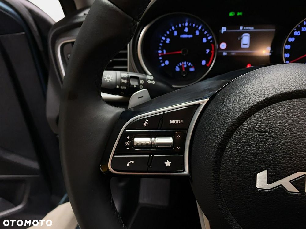 Kia Ceed - 22