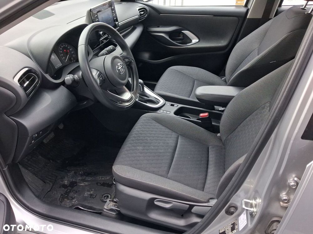 Toyota Yaris - 15