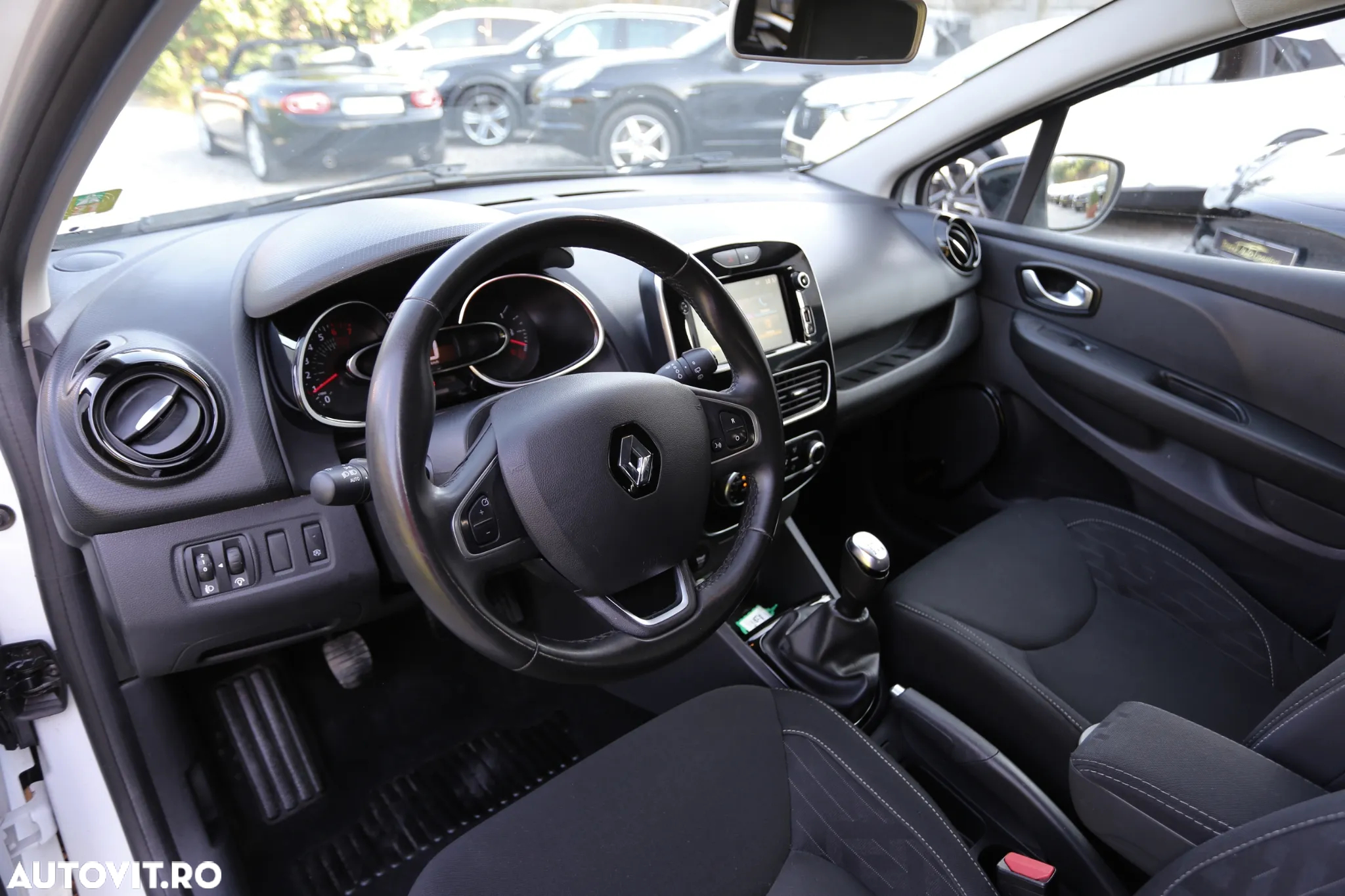 Renault Clio TCe 90 Limited - 10