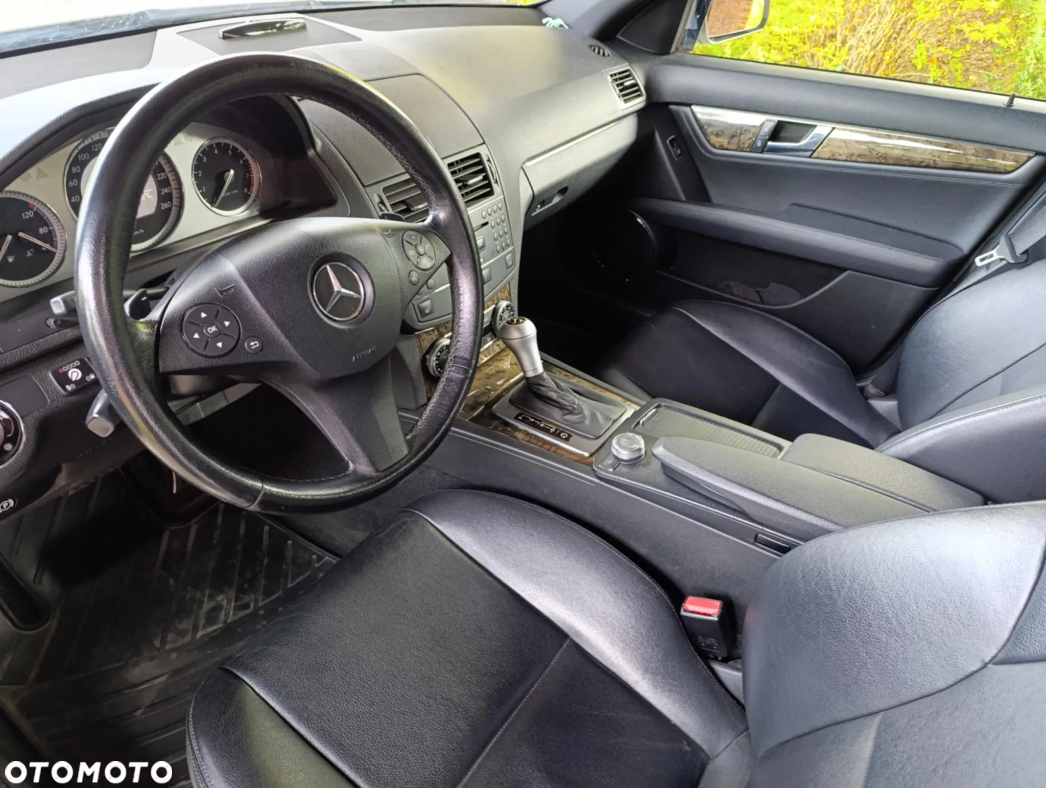 Mercedes-Benz Klasa C 350 Avantgarde - 9