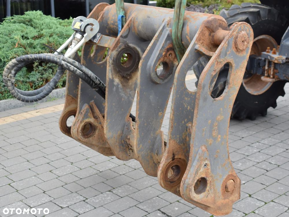 Szybkozłącze hydrauliczne do ładowarki kołowej Volvo L150 L180 L220 seria E, F, G, H - 24