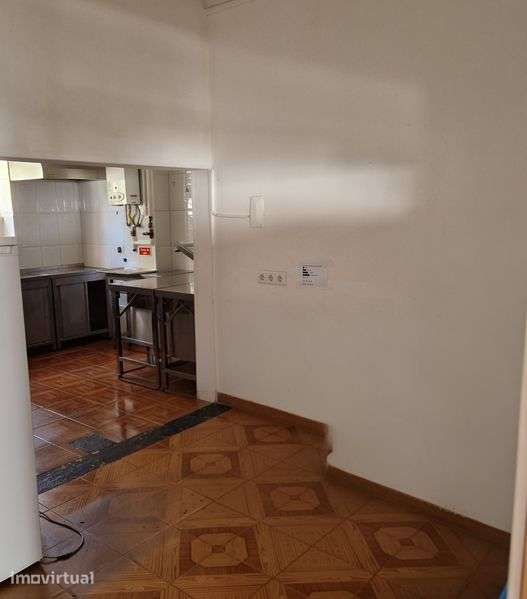 Aluga-se loja em Caselas / Belém - Grande imagem: 5/6