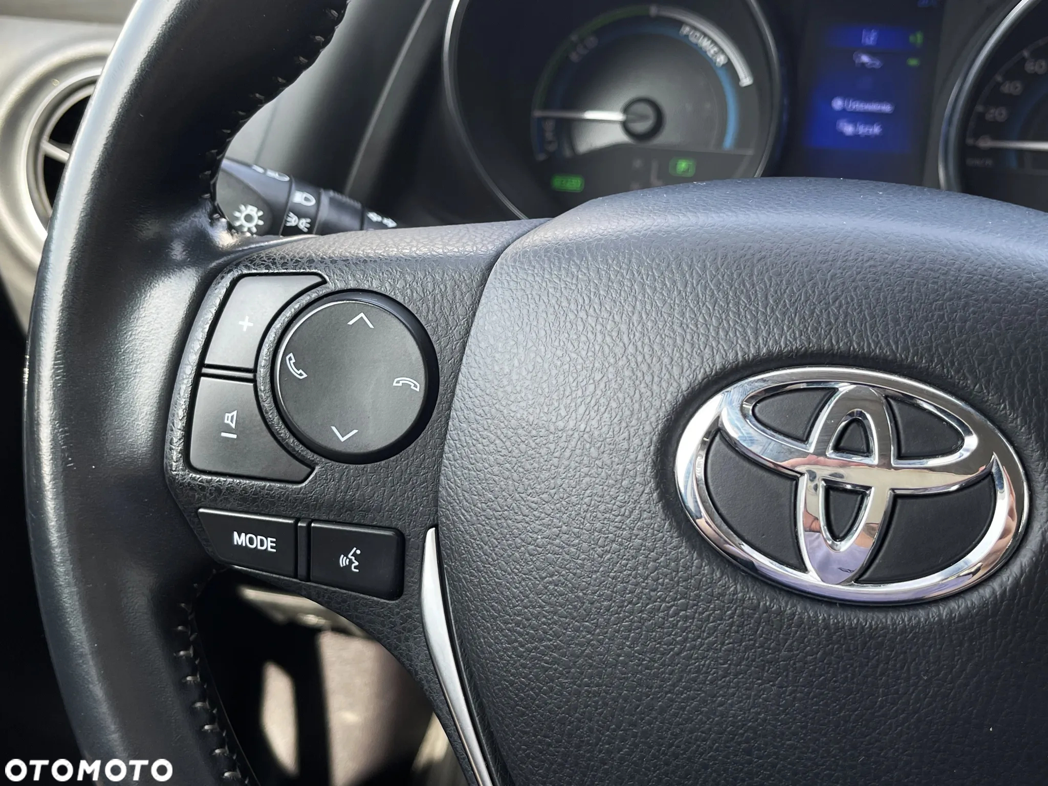 Toyota Auris 1.8 VVT-i Hybrid Automatik Style Selection - 28