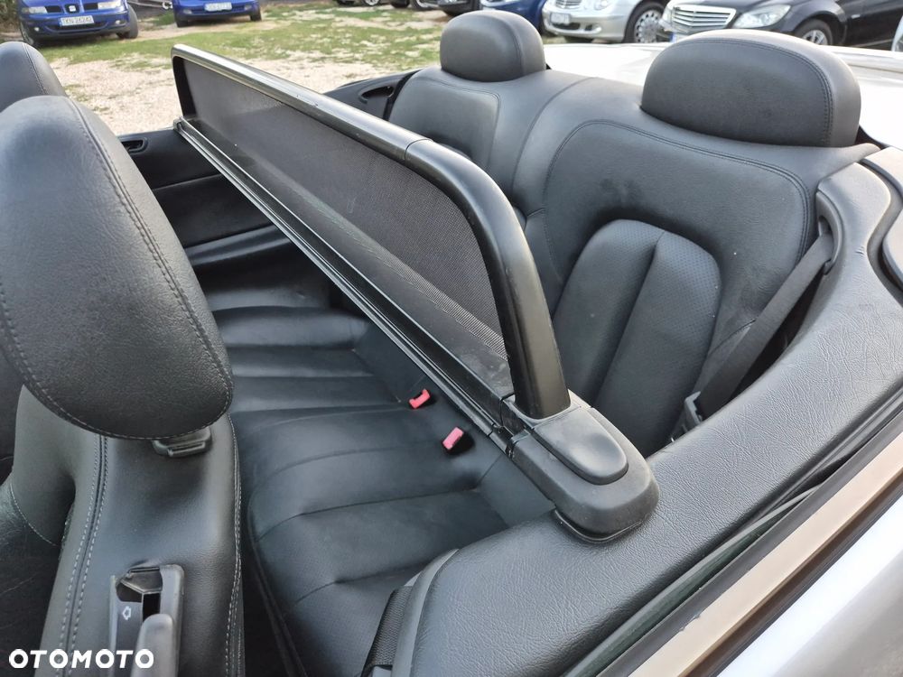 Mercedes-Benz CLK - 10