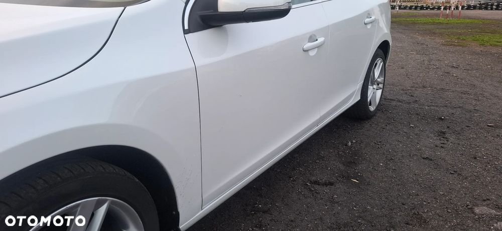 Volvo V60 - 10