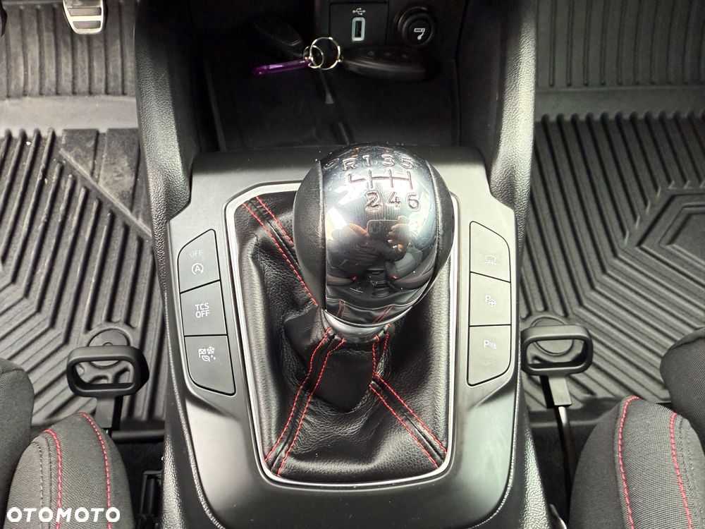 Ford Focus 1.5 EcoBoost Start-Stopp-System ST-LINE - 29