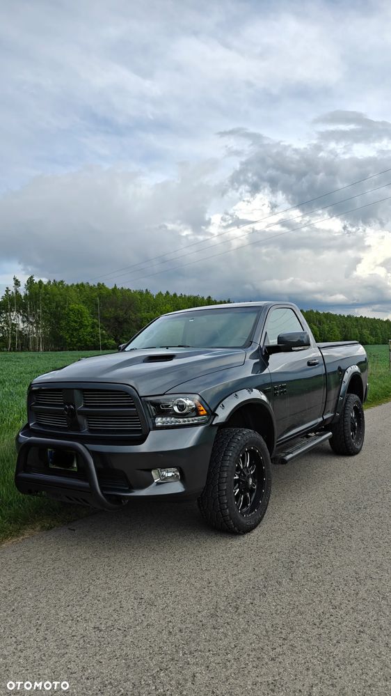 Dodge RAM 5.7 4x4 - 3