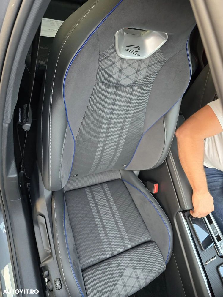 Volkswagen Passat 2.0 TDI SCR 4Motion DSG R-Line - 9