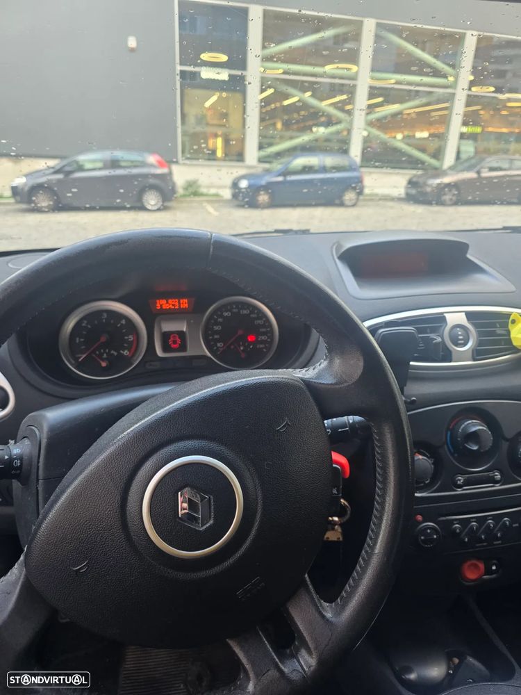 Renault Clio 1.5 dCi Dynamique - 2