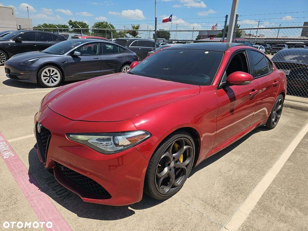 Alfa Romeo Giulia 2.0 Turbo - 1