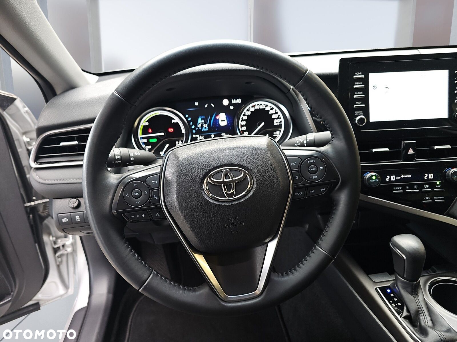 Toyota Camry 2.5 Hybrid Comfort CVT - 15
