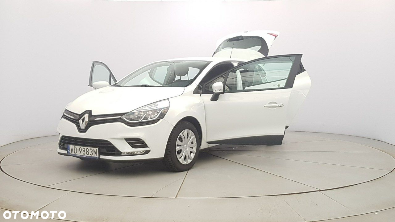 Renault Clio - 10