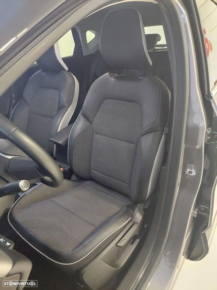 Renault Captur 1.0 TCe Intens - 18