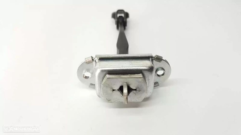 RETENTOR PORTA TRASEIRO ESQUERDO NISSAN QASHQAI / QASHQAI +2 I 2009 -82430EY10B - 2