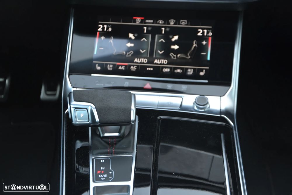 Audi RS6 Avant 4.0 TFSI quattro Tiptronic - 24