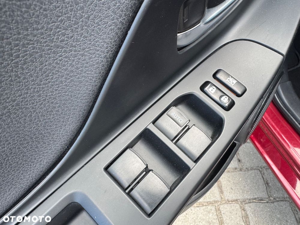 Toyota Yaris Hybrid 100 Premium - 15