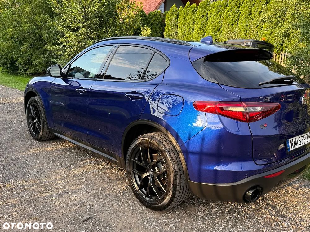 Alfa Romeo Stelvio 2.0 Turbo 16V AT8-Q4 Veloce - 5