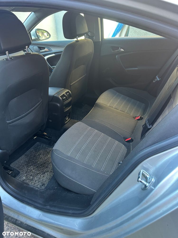 Opel Insignia 1.8 - 4
