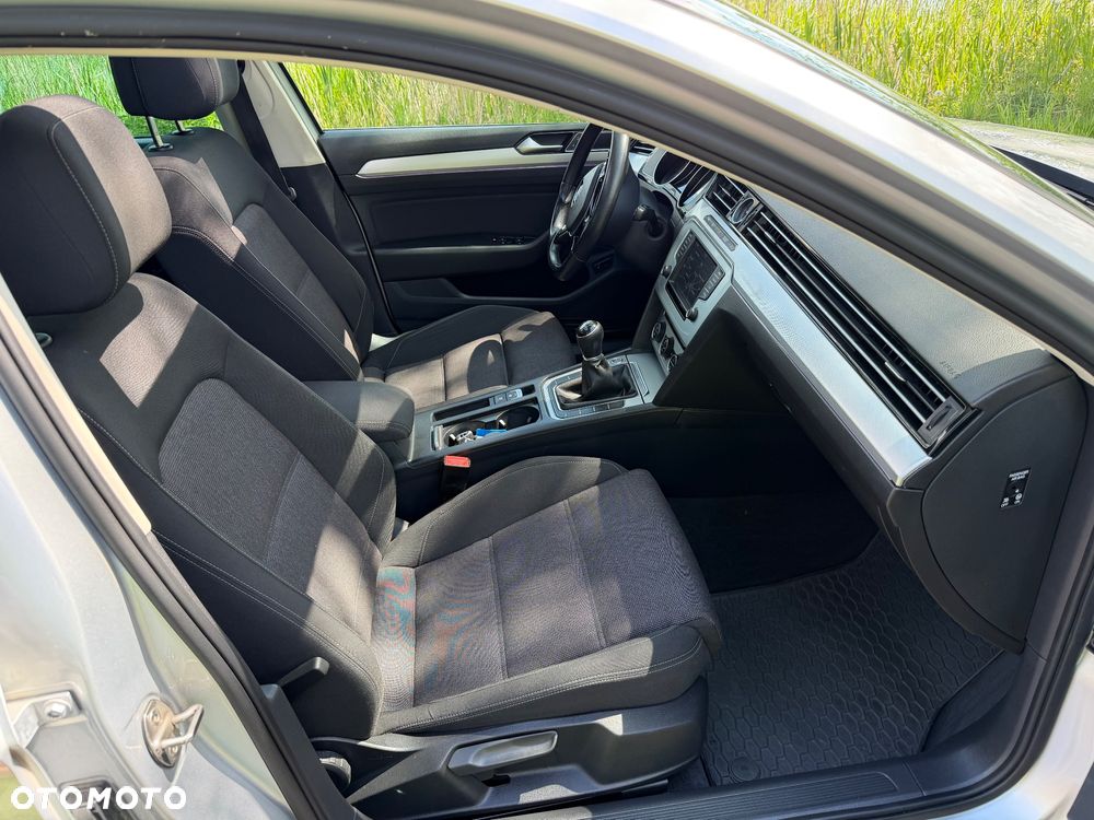 Volkswagen Passat 1.4 TSI ACT (BlueMotion Technology) Highline - 11