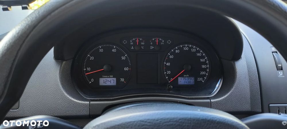 Volkswagen Polo - 16